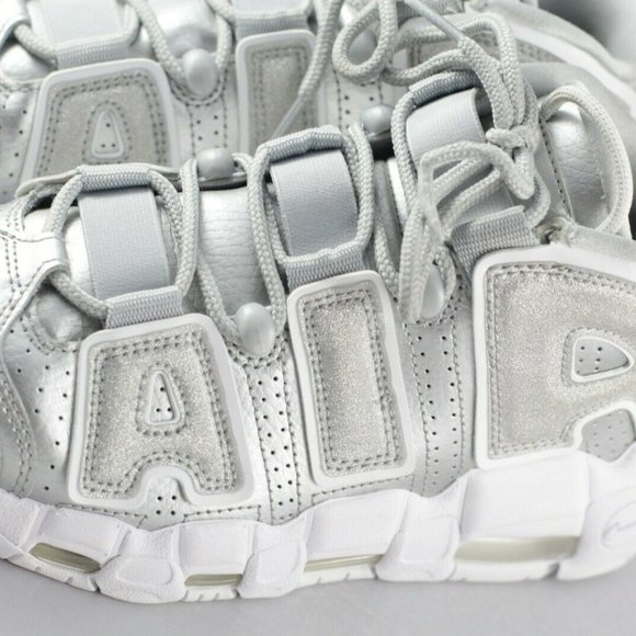 Women’s Nike Air More Uptempo “Loud and Clear” Siz - Picture 3 of 5